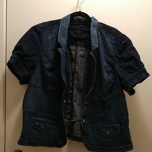 Short sleeve demin jacket